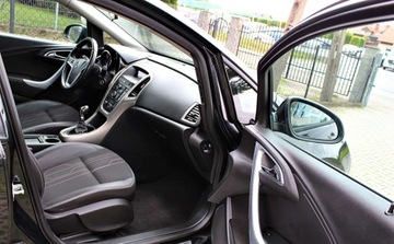 Opel Astra J Hatchback 5d 1.4 Turbo ECOTEC 140KM 2012 Opel Astra 1.4i Klimatyzacja Alufelgi Hak Gwarancja 1 rok 1.4 140KM, zdjęcie 14