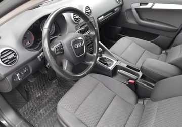 Audi A3 8P Hatchback 3d 1.8 TFSI 160KM 2011 Audi A3 1,8 T Benzyna Klima Alufelgi Po oplatach z Niemiec 1.8, zdjęcie 7
