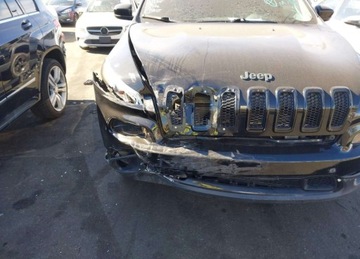 Jeep Cherokee V 2018 Jeep Cherokee LATITUDE, V6, od ubezpieczalni 3.2 Benzyna 275KM, zdjęcie 2