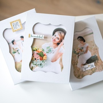 Коробка с окошком 15х23 белый