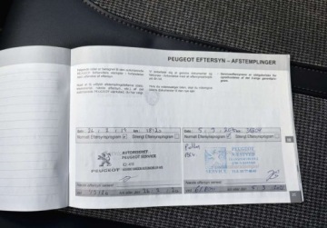 Peugeot 3008 II Crossover 1.6 BlueHDi 120KM 2018 Peugeot 3008 II 1.6 LED 120KM gwarancja AUTOMAT BEZWYPADKOWY zarejestrowa, zdjęcie 31