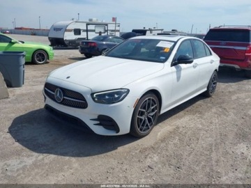 Mercedes Klasa E W213 2022 Mercedes-Benz Klasa E Mercedes-Benz E-Class 350 2.0 Benzyna 255KM, zdjęcie 2