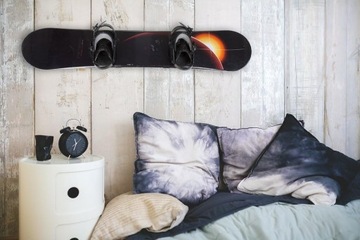 НАСТЕННЫЙ ДЕРЖАТЕЛЬ ДЛЯ ДОСКИ 35см НАСТЕННАЯ ПОДСТАВКА ДЛЯ СНОУБОРДА ВЕЙКБОРДА ЧЕРНАЯ