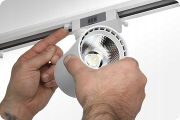 4 светодиодных отражателя БЕЛАЯ ЛАМПА ПОТОЛОЧНЫЙ СВЕТИЛЬНИК