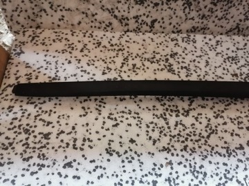 НАКЛАДКА ПЕРЕДНЕГО ОКНА ЛЕВАЯ OPEL ASTRA J 13280301