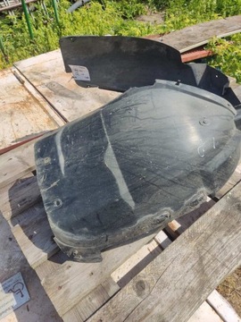 AUDI A4 B5 PODBĚH LEVÝ PŘEDNÍ 8D0821171