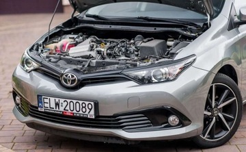 Toyota Auris II Touring Sports Facelifting 1.2 D-4T 116KM 2018 Toyota Auris Toyota Auris 1.2 Turbo Design Edition 1.2 Benzyna 116KM, zdjęcie 11