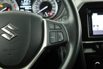 Suzuki Vitara III SUV Facelifting 1.0 BoosterJet 111KM 2018 Suzuki Vitara 1.0 BoosterJet, Salon Polska, zdjęcie 15