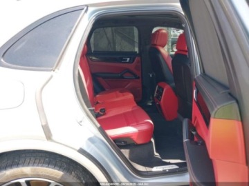 Porsche Cayenne III 2023 Porsche Cayenne Platinum Edition 2023 3.0 Benzyna 335KM, zdjęcie 14