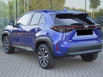 Toyota 2025 Od ręki - Style 1.5 Hybrid AWD 130KM | Tempomat adaptacyjny!, zdjęcie 3