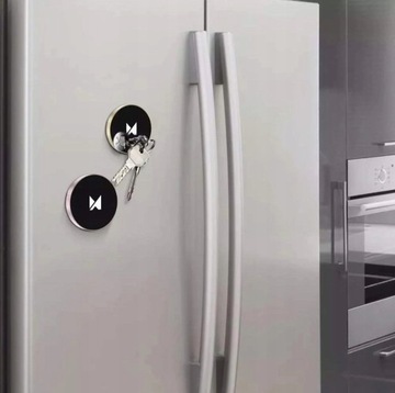 АВТОМОБИЛЬНЫЙ ДЕРЖАТЕЛЬ САМОКЛЕЯЩИЙСЯ МАГНИТНЫЙ