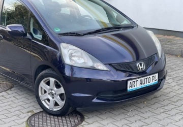 Honda Jazz III 1.4 i-VTEC 100KM 2009 Honda Jazz 1.3 Benzyna 99 Km Klimatyzacja 1.3 Benzyna 99KM, zdjęcie 16