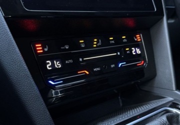 Volkswagen Passat B8 GTE Variant Facelifting 1.4 TSI Plug-In-Hybrid 218KM 2021 Volkswagen Passat GTE 1.4TSI Plug-In 218KM DSG Led ASO Kamera CarPlay ACC, zdjęcie 22