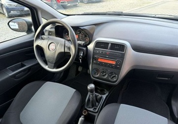 Fiat Punto Punto 2012 Hatchback 3d 1.2 8v 69KM 2013 Fiat Grande Punto 1,2 69KM Klimatyzacja 1.2 Benzyna 69KM, zdjęcie 13