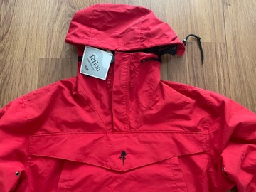 PINEWOOD * ANORAK RED * REWELACYJNY KANGUREK * M