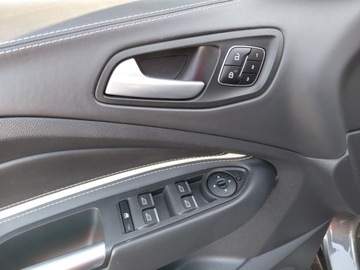 Ford Kuga II SUV Facelifting 1.5 TDCi 120KM 2017 Ford Kuga VIGNALE Full LED El.fotele Kamera Elektryka Tempomat Sensor Alu, zdjęcie 8