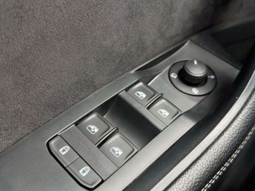 Skoda Superb III Kombi Facelifting 2.0 TDI SCR 200KM 2022 Skoda Superb Sportline, ACC, Hak, Ambiente, Matrix, Kamera 360, DCC 2.0, zdjęcie 25