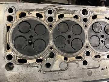 ГОЛОВКА С РОЛИКАМИ 1.6 TDI CAY VW SEAT SKODA AUDI 03L103373A В КОМПЛЕКТЕ