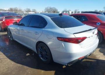Alfa Romeo Giulia II 2021 Alfa Romeo Giulia ALFA ROMEO GIULIA TI SPORT RWD 2.0 Benzyna 284KM, zdjęcie 3