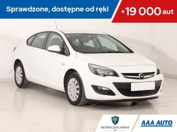 Opel Astra J Sedan 1.6 Twinport ECOTEC 115KM 2018 Opel Astra 1.6 16V, Salon Polska, Serwis ASO