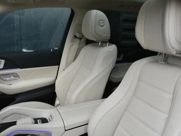 Mercedes GLS X167 SUV Facelifting 3.0 450d 367KM 2025 MERCEDES-BENZ GLS 450 d 4-MATIC AMG Line 3.0 (367KM) 2025, zdjęcie 4
