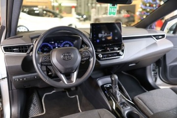 Toyota Corolla XII TS Kombi Facelifting 1.8 Hybrid 140KM 2023 Toyota Corolla 1.8 Hybrid Comfort 1.8 Hybryda 140KM, zdjęcie 28