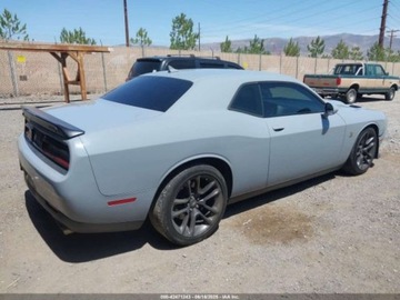 Dodge Challenger III 2021 Dodge Challenger RT Scat Pack 2021 6.4l 6.4 Benzyna 485KM, zdjęcie 5