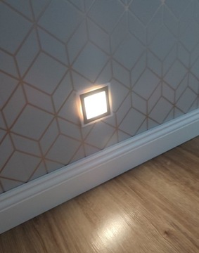 СВЕТОДИОДНЫЙ СВЕТИЛЬНИК ДЛЯ ЛЕСТНИЧНОГО ОСВЕЩЕНИЯ 1,5ВТ ЗОЛОТО 230В