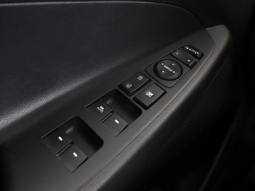 Hyundai Tucson III SUV Facelifting 1.6 T-GDi 177KM 2018 Hyundai Tucson Style automat 177KM navi grzane, zdjęcie 33