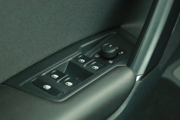 Volkswagen Tiguan II SUV Facelifting 2.0 TSI 190KM 2022 VW Tiguan 2.0 TSI, Salon Polska, 1. Właściciel, zdjęcie 11