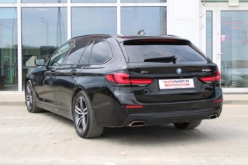 BMW Seria 5 G30-G31 Touring Plug-In 2.0 530e 292KM 2022 BMW SERIA 5 M-SPORT PLUG- IN, zdjęcie 2