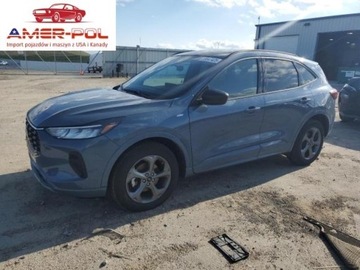 Ford Escape III 2023 Ford Escape St-line awd 1.5 Benzyna 180KM