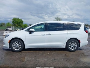 Chrysler Voyager V 2022 Chrysler Voyager 2022 Chrysler Voyager LX FWD 3.6 Benzyna 287KM, zdjęcie 1