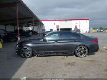 BMW Seria 5 G30-G31 2018 BMW Seria 5 M550i xDrive 2018 4.4l 4.4 Benzyna 456KM, zdjęcie 2