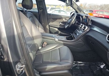 Mercedes GLC 2020 Mercedes-Benz GLC Auta z USA - Zapytaj o wiecej ofert 2.0 Benzyna 197KM, zdjęcie 9