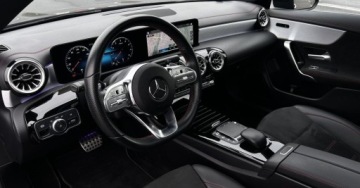 Mercedes CLA C118/X118 2022 Mercedes-Benz CLA Salon PL Shooting Brake AMG Line Kamera Czujniki Panoram, zdjęcie 9