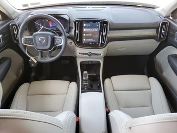 Volvo XC40 2025 Volvo XC 40 Plus 2025 2.0l 2.0 Benzyna 247KM, zdjęcie 8