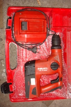 MŁOTO WIERTARKA Hilti TE 4 A 22V wszystko SPRAWNE KOMPLET WALIZKA