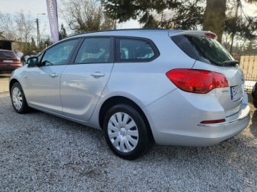 Opel Astra J Sports Tourer Facelifting 1.4 Turbo ECOTEC 140KM 2015 Opel Astra 1.4 Turbo Opłaty Zapraszamy !!!, zdjęcie 6