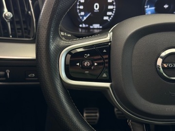 Volvo XC60 II Crossover D3 150KM 2018 Volvo XC 60 R-Design / LED / IntelliSafe / Salon P, zdjęcie 20