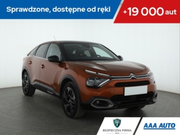 Citroen C4 III SUV 1.2 PureTech 156KM 2021 Citroen C4 1.2 PureTech, Salon Polska