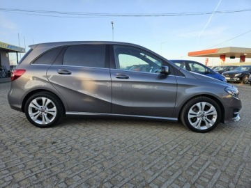 Mercedes Klasa B W246 Sports Tourer Facelifting 1.6 200 156KM 2018 Mercedes B 200 1,6 Benzyna 156KM automat, zdjęcie 19