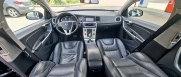 Volvo V60 I 2013 Volvo V60 Volvo V60 D6 AWD Plug-in Hybrid Summum 2.4 Hybryda Plug-in 220KM, zdjęcie 9