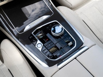 BMW X7 SUV Facelifting 3.0 40d 352KM 2025 BMW X7 xDrive40d Sport Suv 3.0 (352KM) 2025, zdjęcie 12