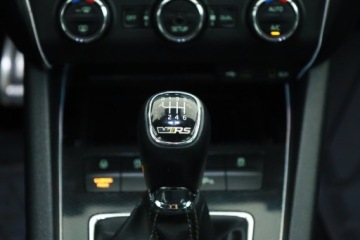 Skoda Octavia III RS Kombi 2.0 TDI 184KM 2015 Skoda Octavia RS 2.0 TDI, 181 KM, Skóra, Navi, zdjęcie 11