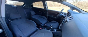 Kia Rio III Hatchback 3d 1.2 DOHC CVVT 85KM 2014 Kia Rio Kia Rio 1.2 Attract 1.2 Benzyna 85KM, zdjęcie 17