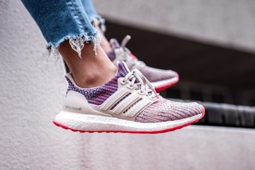 ADIDAS ULTRABOOST