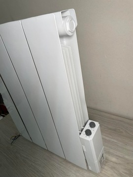 Электрический инерционный нагреватель 1000Вт HEATZY