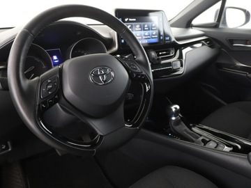 Toyota C-HR I Crossover 1.8 Hybrid 122KM 2018 Toyota C-HR GRATIS! Pakiet Serwisowy o wartości, zdjęcie 13