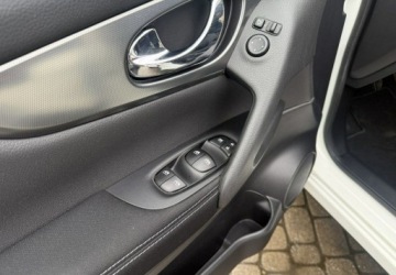 Nissan Qashqai II Crossover Facelifting 1.6 DiG-T 163KM 2018 Nissan Qashqai 1,6 DIG-T 163KM Klima Navi Kamera 360 Panorama 1.6 Benzyna, zdjęcie 18